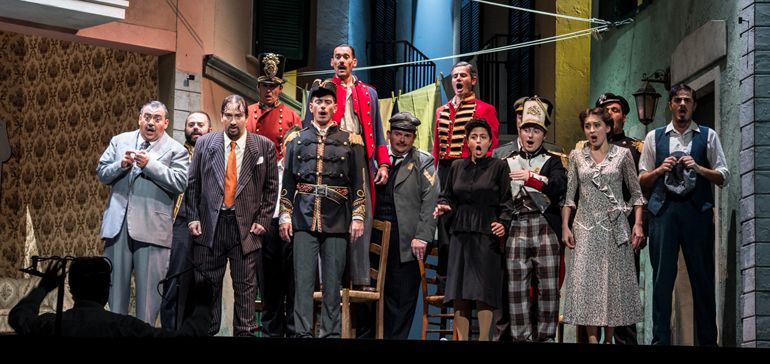 Un progetto â€œstranoâ€ che toccherÃ  dal 11 luglio quattro cittÃ  del nord Italia per portare in giro il melodramma con un teatro itinerante