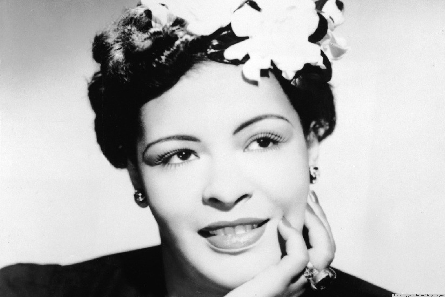 Il 7 aprile 1915 veniva alla luce la piÃ¹ influente cantante della storia del jazz. Una vita difficile, una voce e una capacitÃ  interpretativa uniche, e le collaborazioni con Lester Young, Count Basie e Louis Armstrong.
